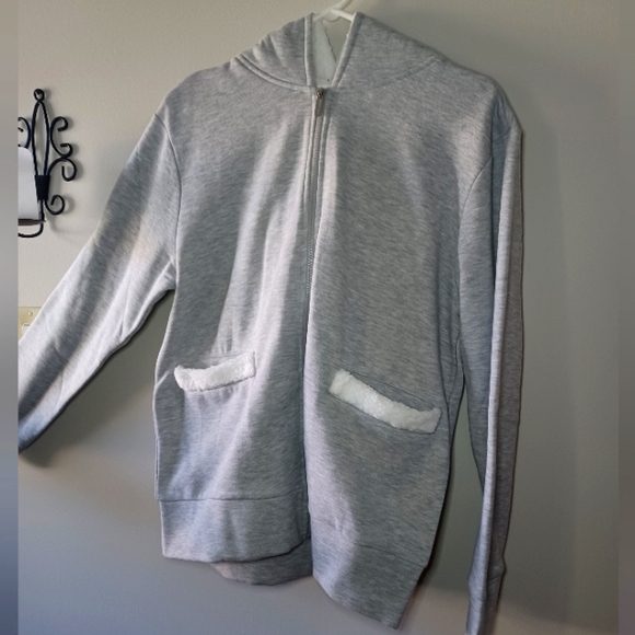 La Vie En Rose Faux Sherpa Hoodie - Picture 1 of 12